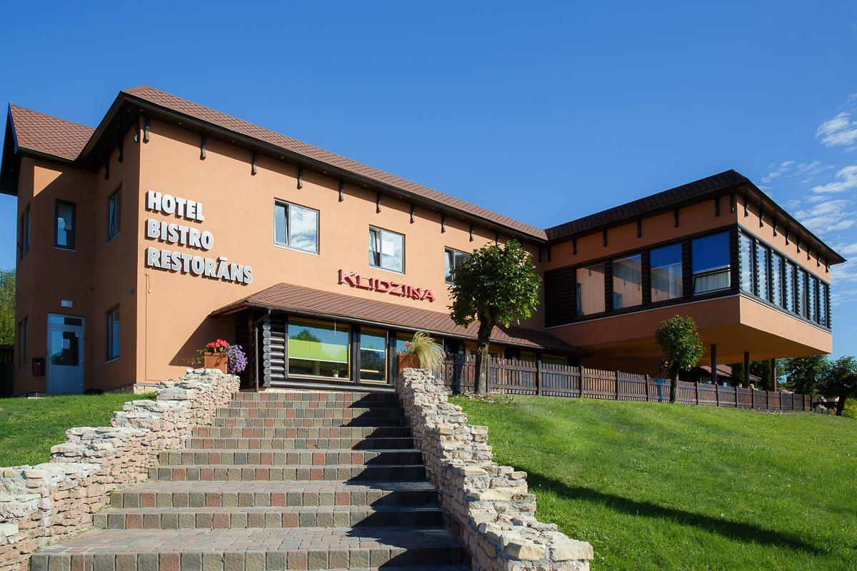 Restaurant&Hotel Klidzina Skriveri Exterior foto