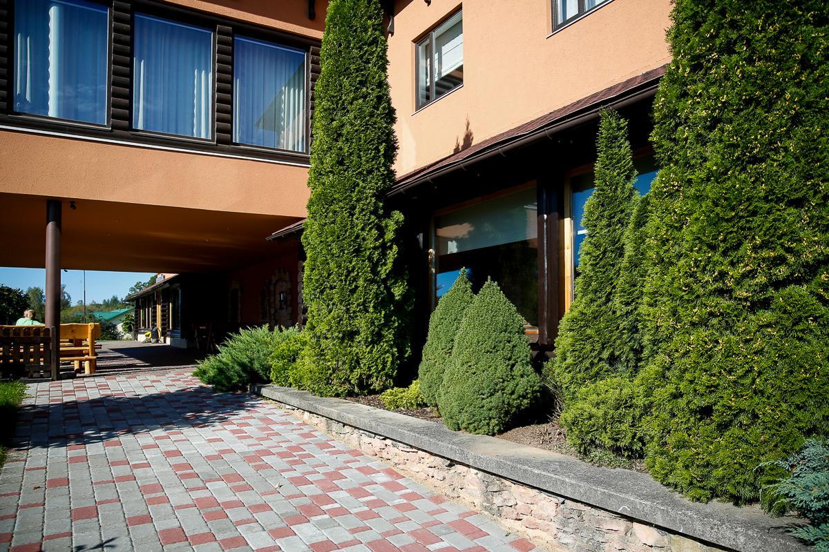 Restaurant&Hotel Klidzina Skriveri Exterior foto